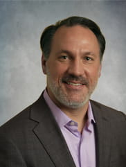 Chris Huff – Directeur de la stratégie